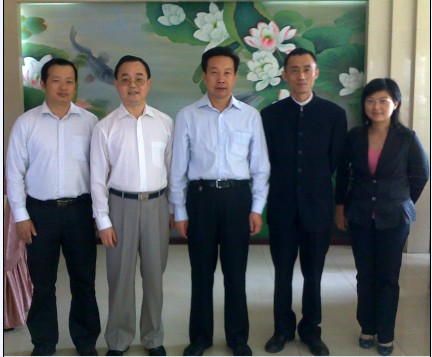 湖北省委统战部副巡视员刘爱党、湖北欧盟同学会秘书长燕元沂、武汉留学生创业园常务副主任袁煜农一行来我司考察