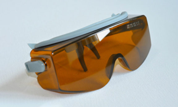 激光防护眼镜保护眼睛的安全